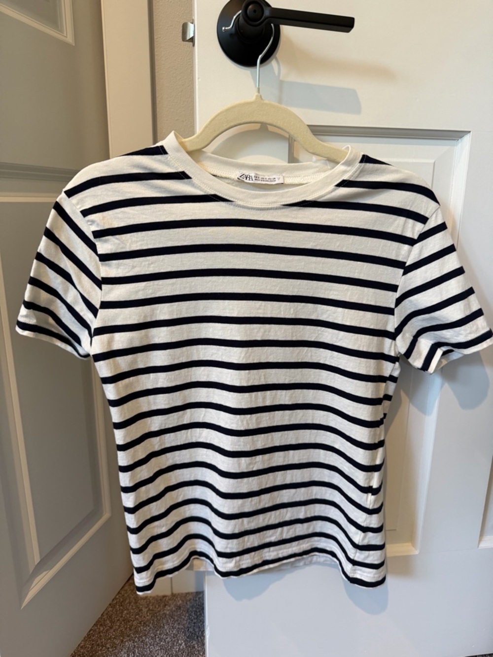Zara White Navy Stripe Tee size small